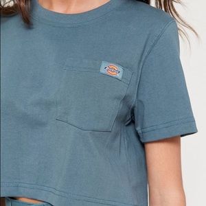 dickies crop tee